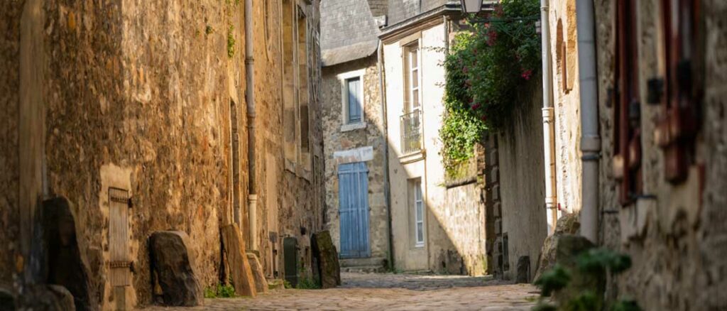 Une rue du vieux Mans, cité plantagenêt